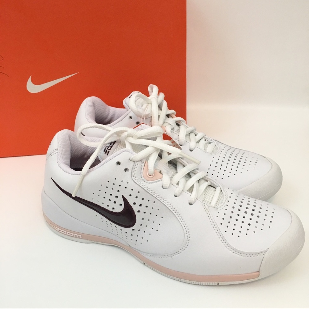 NEW Nike Zoom TI Womens Sneaker White 6.5